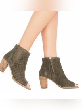TOMS MAJORCA PEEP TOE BOOTIES SIZE US 5.5